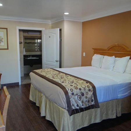 Rodeway Inn Cypress Ngoại thất bức ảnh