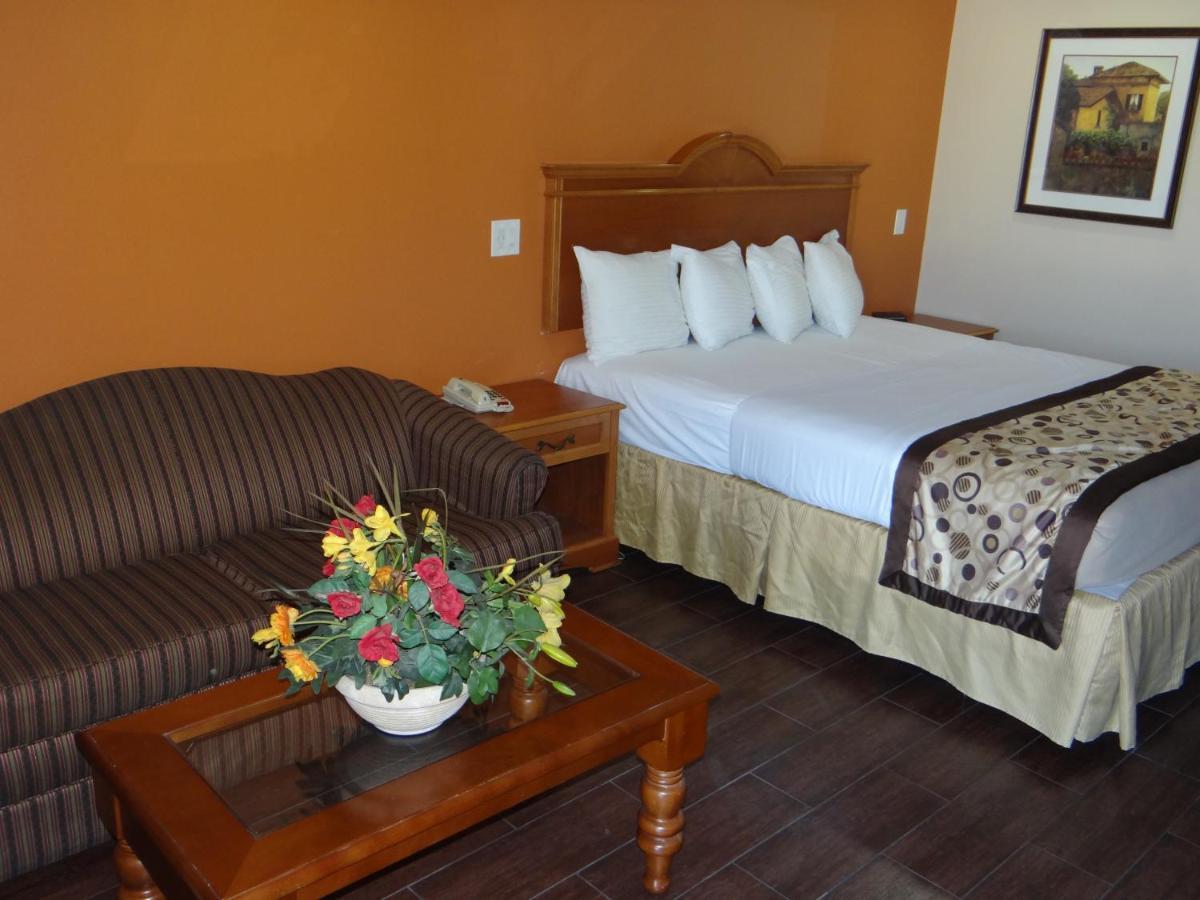 Rodeway Inn Cypress Ngoại thất bức ảnh