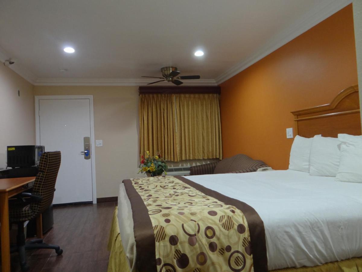 Rodeway Inn Cypress Ngoại thất bức ảnh