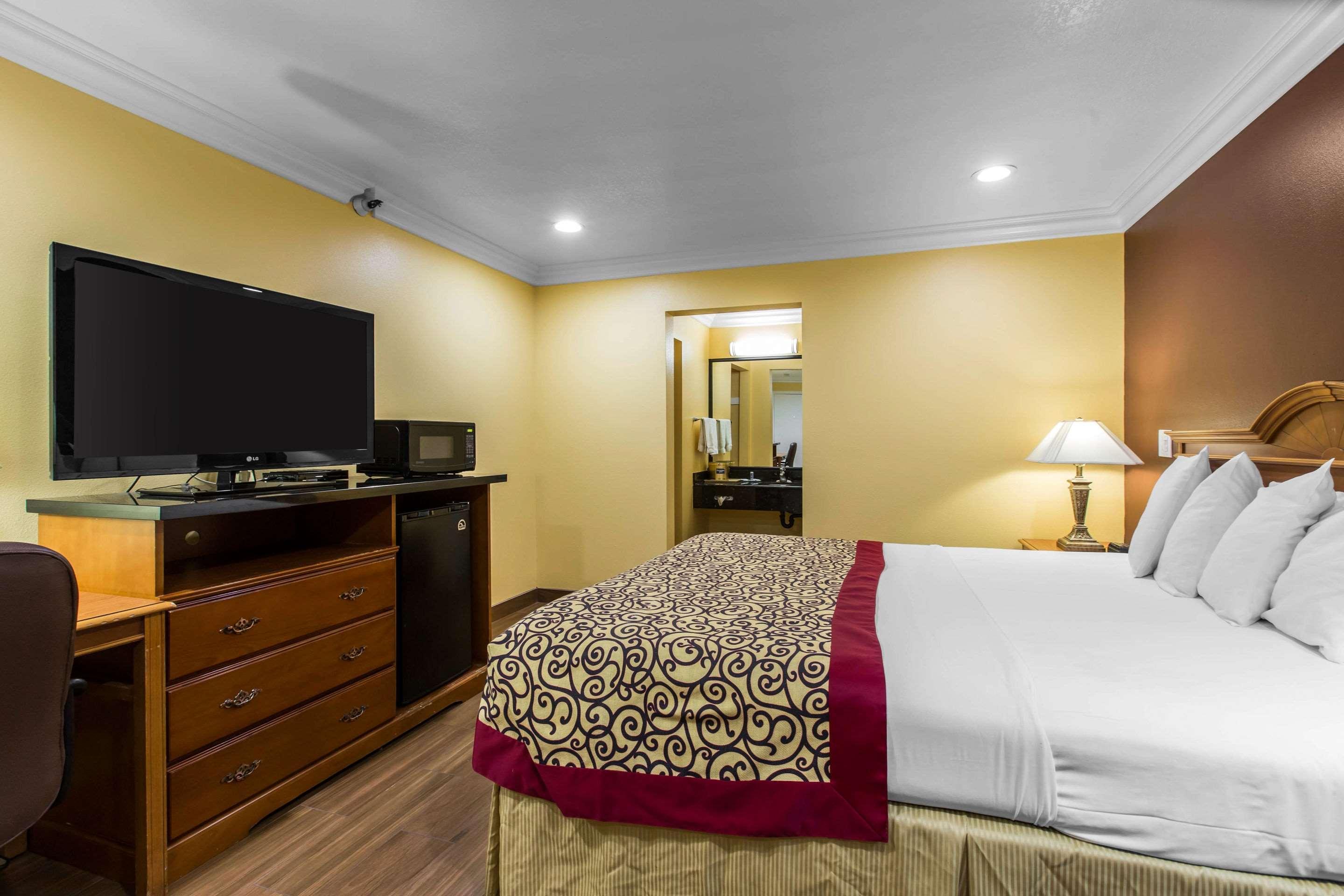 Rodeway Inn Cypress Ngoại thất bức ảnh