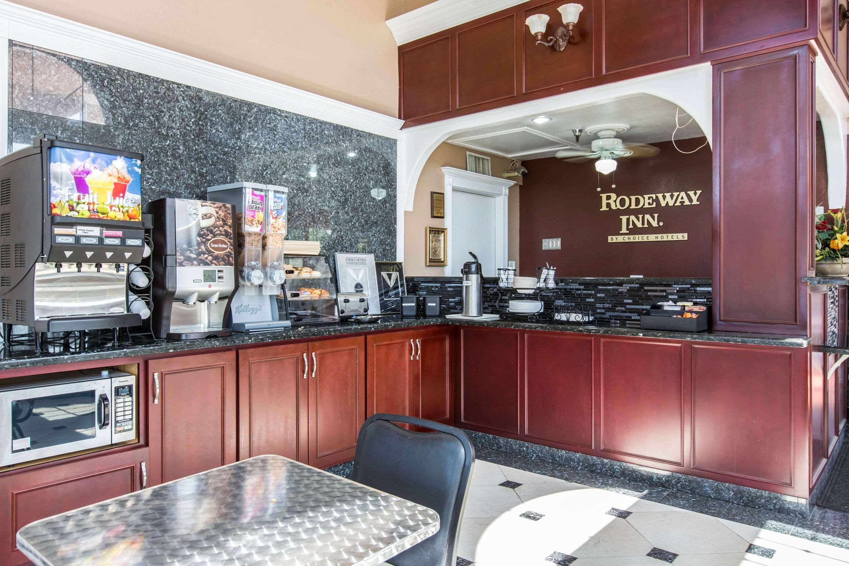 Rodeway Inn Cypress Ngoại thất bức ảnh