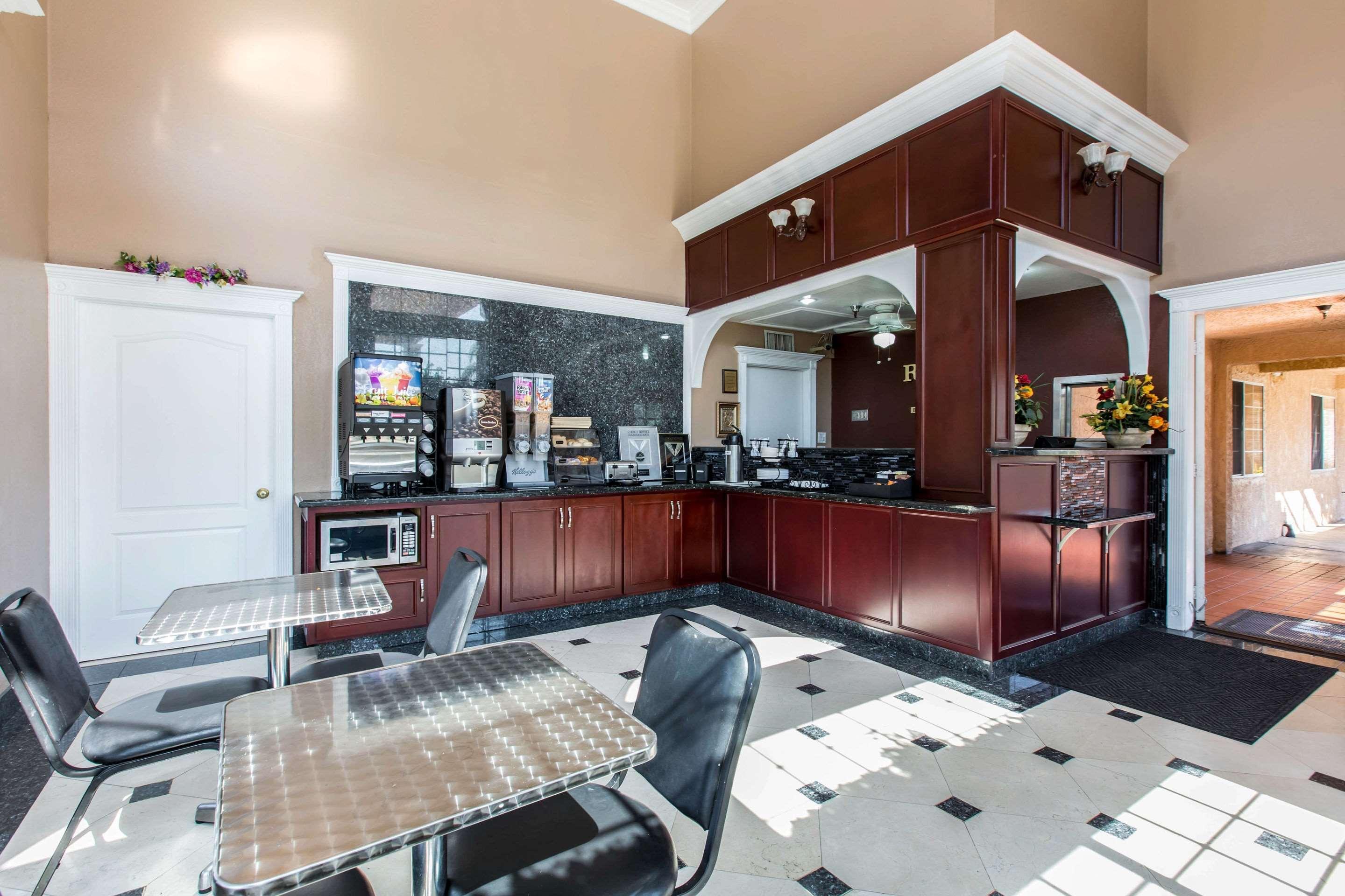 Rodeway Inn Cypress Ngoại thất bức ảnh