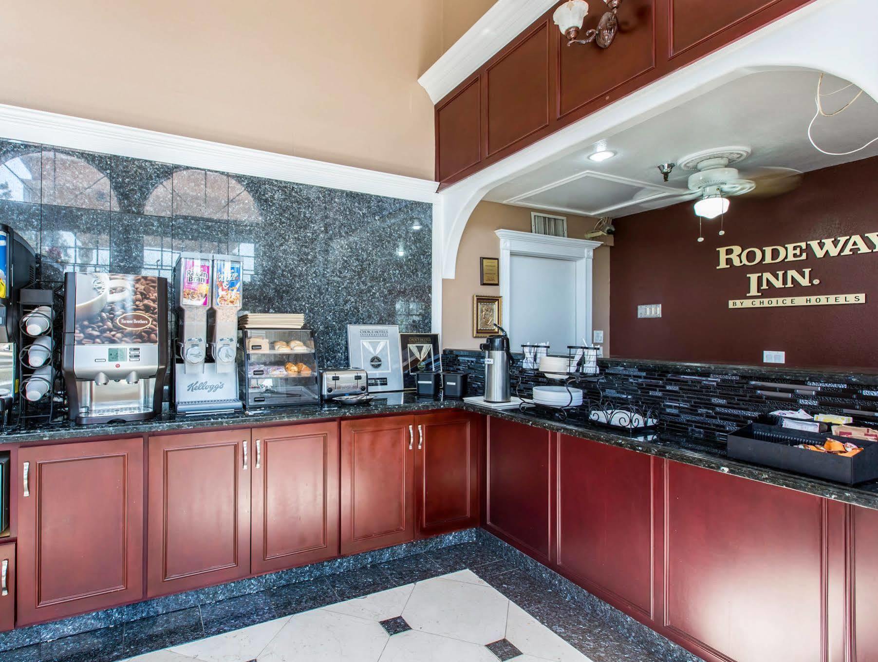 Rodeway Inn Cypress Ngoại thất bức ảnh